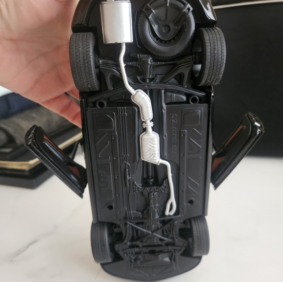 BMW Black Z3 Roadster - Picture 8 of 12